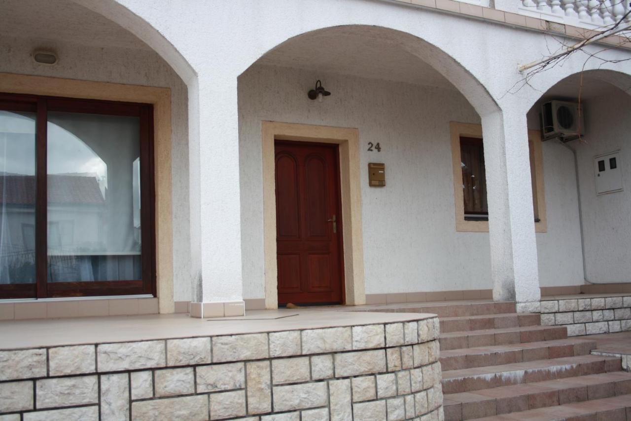 Apartment Kati Crikvenica Luaran gambar